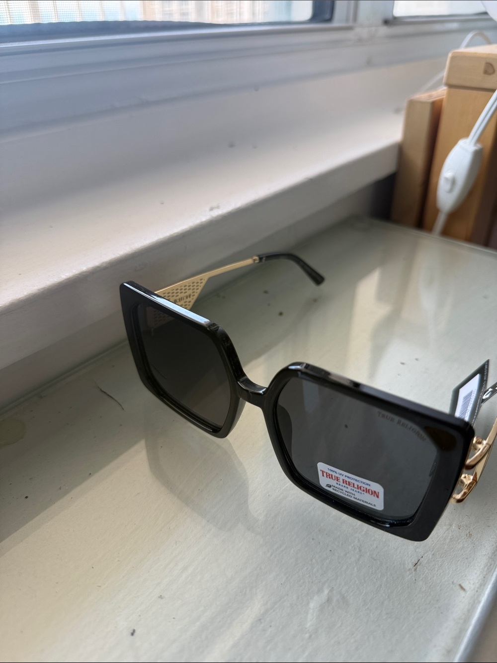 True Religion Oversized Black Square Sunglasses - Picture 3 of 7
